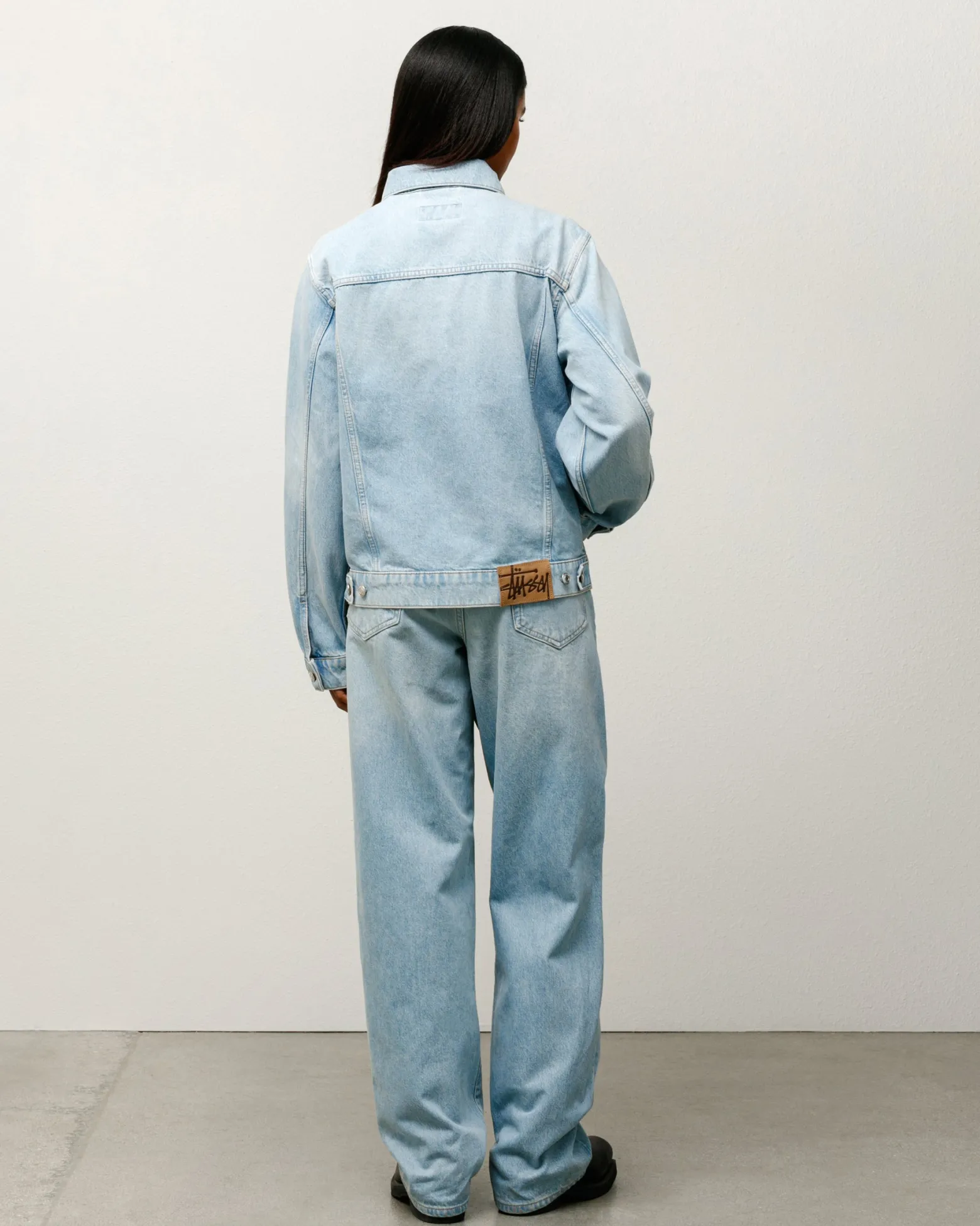 DENIM TRUCKER JACKET