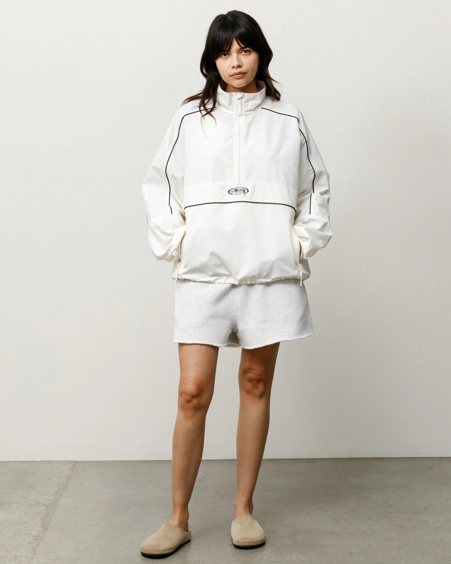 LIGHTWEIGHT PULLOVER JACKET