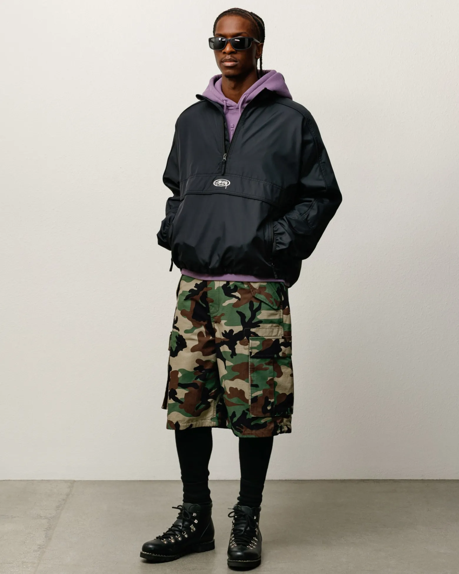LIGHTWEIGHT PULLOVER JACKET