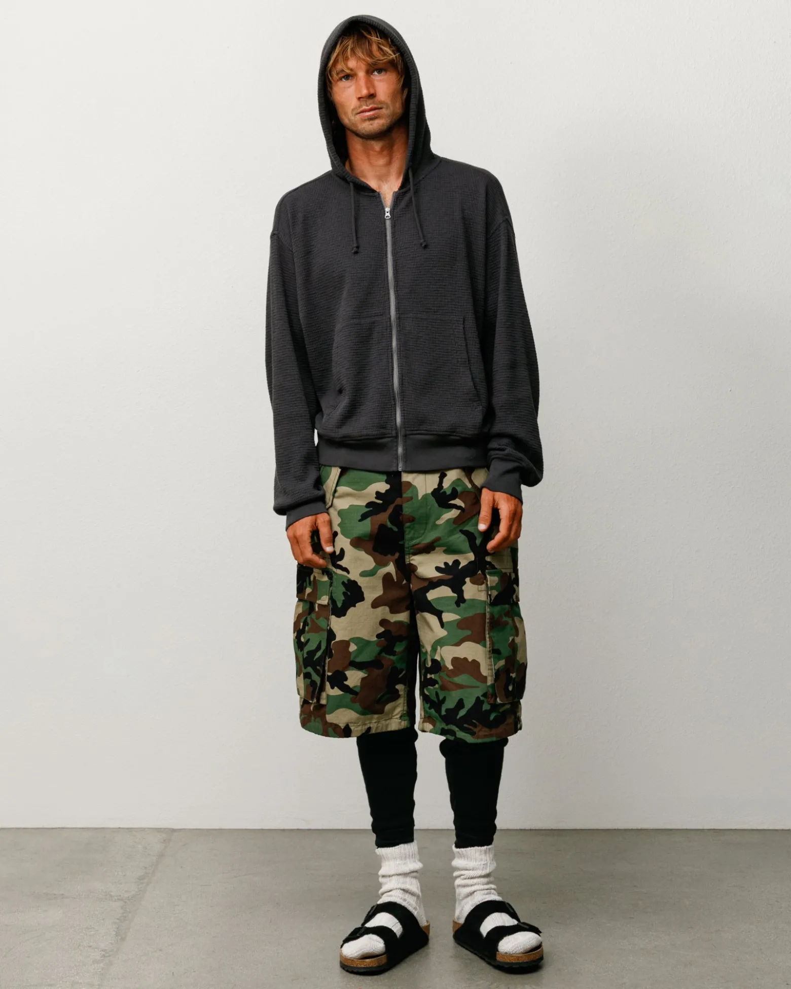 LIGHTWEIGHT THERMAL HOODIE