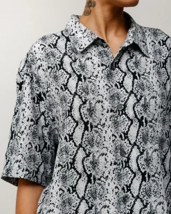 PYTHON SS SHIRT